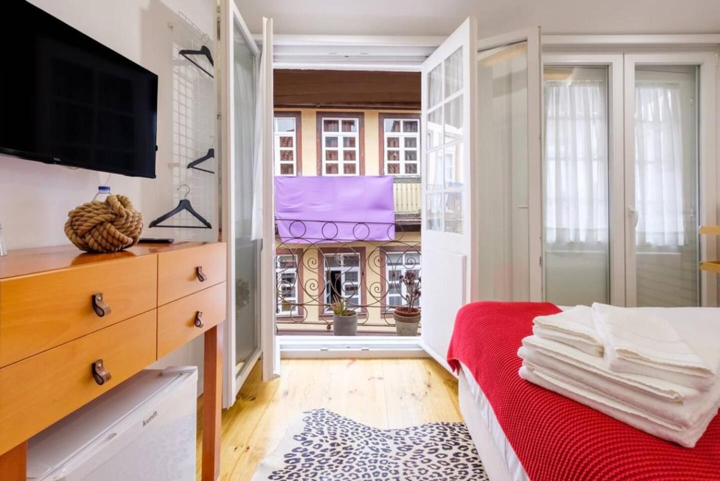 Casa Velhinha - Design, Culture And Comfort In Guimaraes Exterior photo